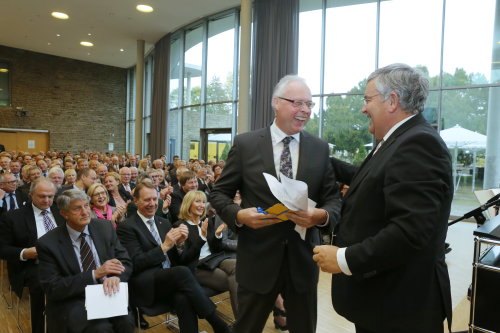 Für die Bürgermeister des Oberbergischen Kreises sprach Dr. Gero Karthaus.  (Foto: OBK)