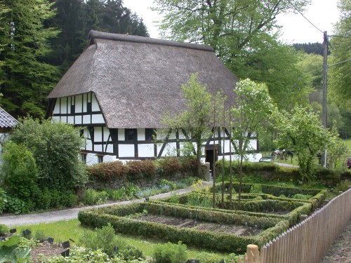 Haus Dahl wurde Mitte des 16. Jahrhunderts im Stil eines Niederdeutschen Hallenhauses erbaut. (Foto: OBK)