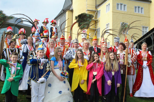 Landrat Jochen Hagt begrüßte die närrischen Regenten auf Schloss Homburg.  (Foto: OBK)