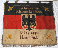 Fahne "Reichsbanner" der Ortsgruppe Marienheide; Leihgeber: Werner Rosenthal, Ereignis- und Erlebnisinitiative Marienheide
